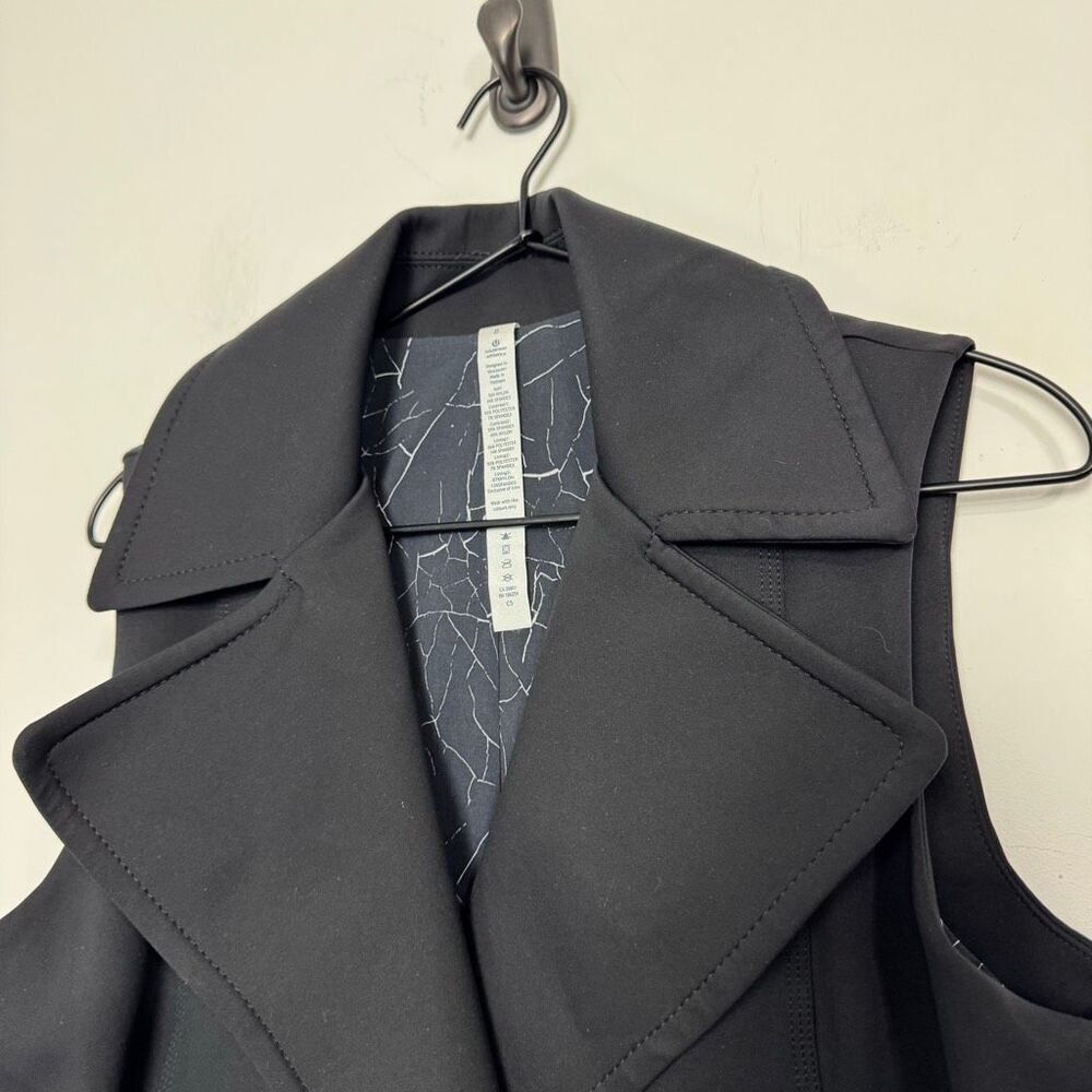 Lululemon Athletica Black Sleeveless Blazer - Picture 4 of 9